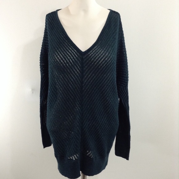 Jennifer Lopez Sweaters - Jennifer Lopez Long Sleeve Sweater